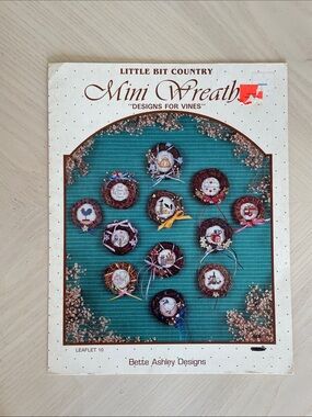 Vintage Bette Ashley Mini Wreaths Cross Stitch Pattern Leaflet 12 Patterns